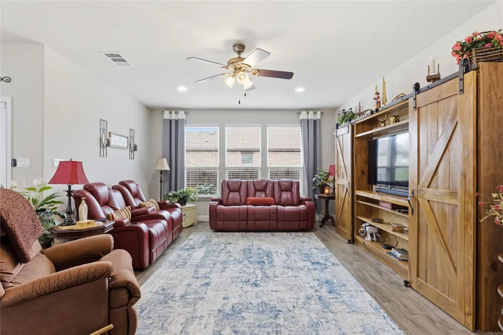 7903 Mozart Street Round Rock, TX 78665