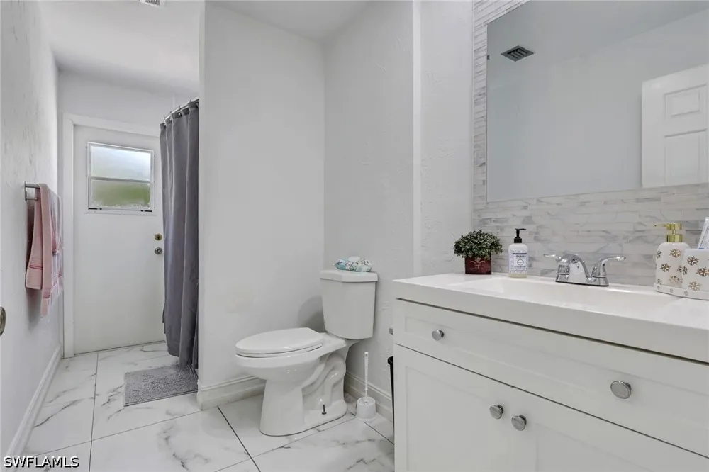 31st Street SW Naples, FL 34117