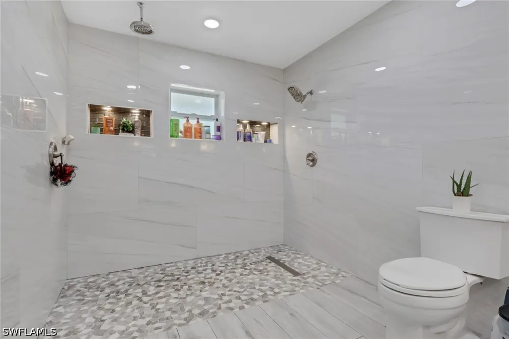 31st Street SW Naples, FL 34117
