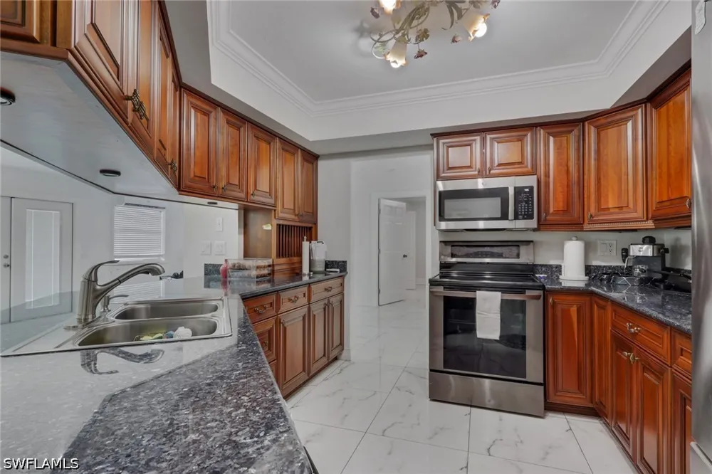 31st Street SW Naples, FL 34117