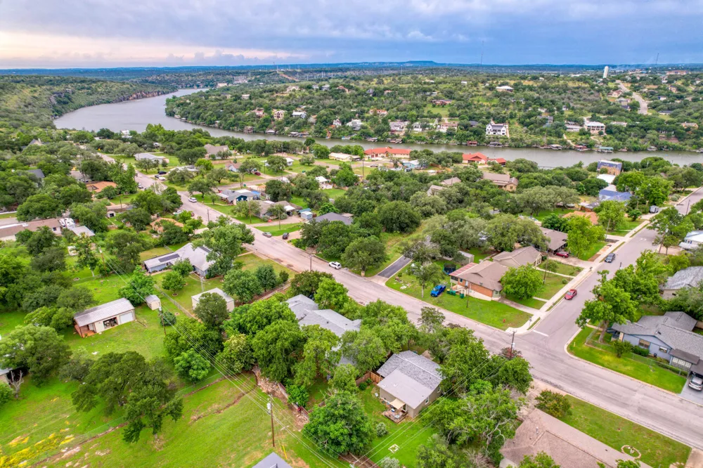 301 6th Street Marble Falls, TX 78654