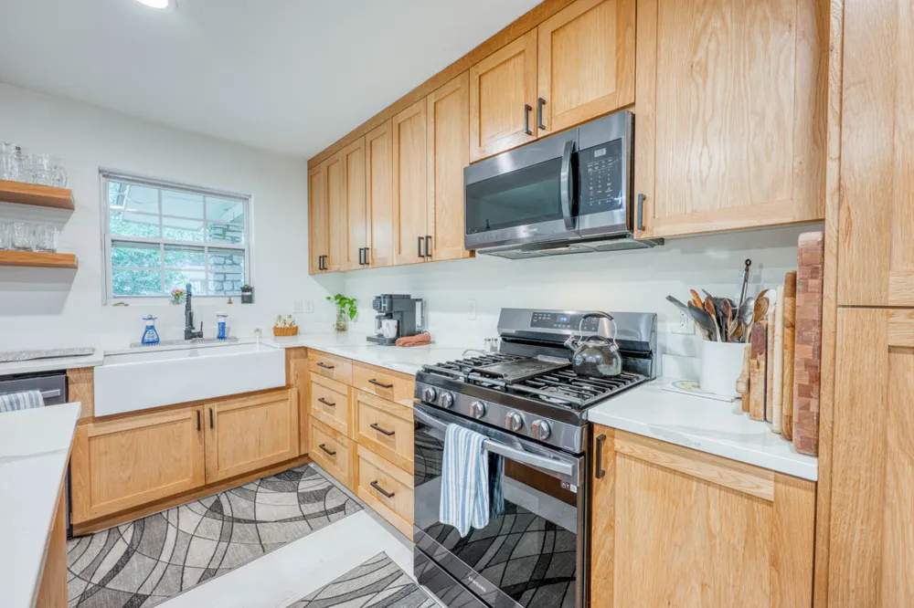 301 6th Street Marble Falls, TX 78654