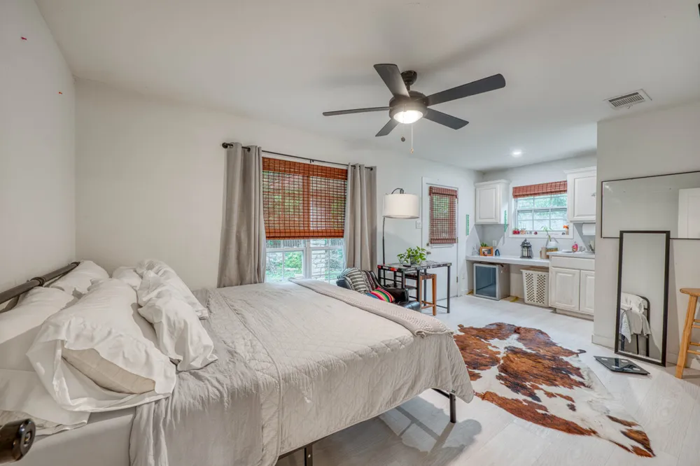 301 6th Street Marble Falls, TX 78654