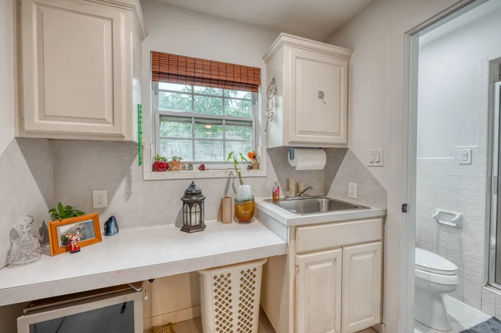 301 6th Street Marble Falls, TX 78654