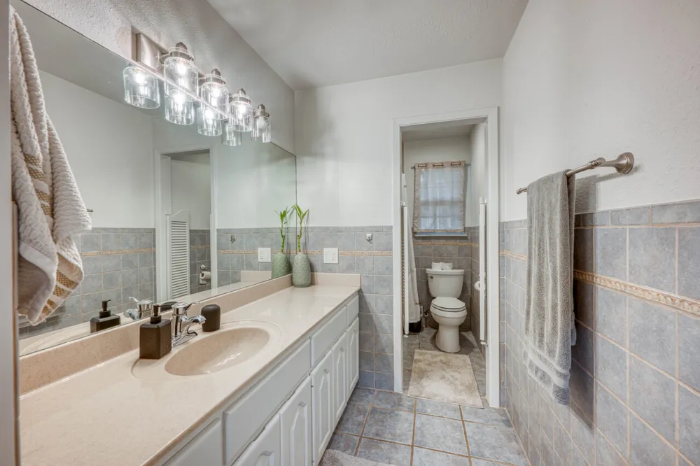 301 6th Street Marble Falls, TX 78654