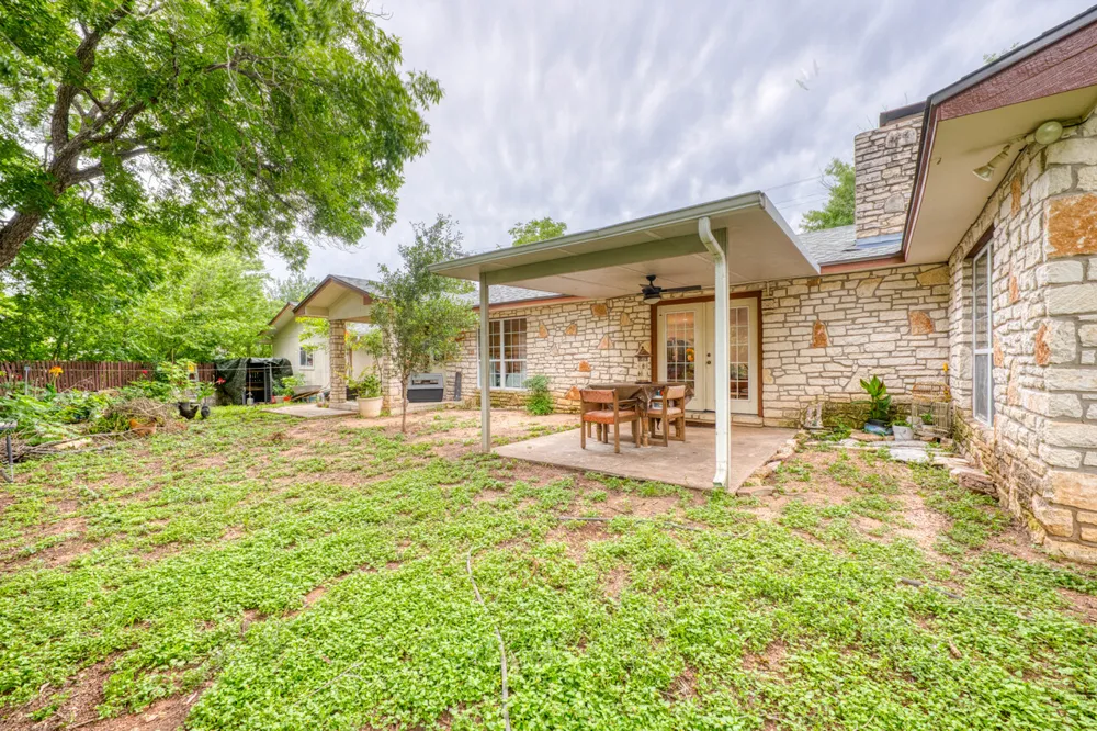 301 6th Street Marble Falls, TX 78654