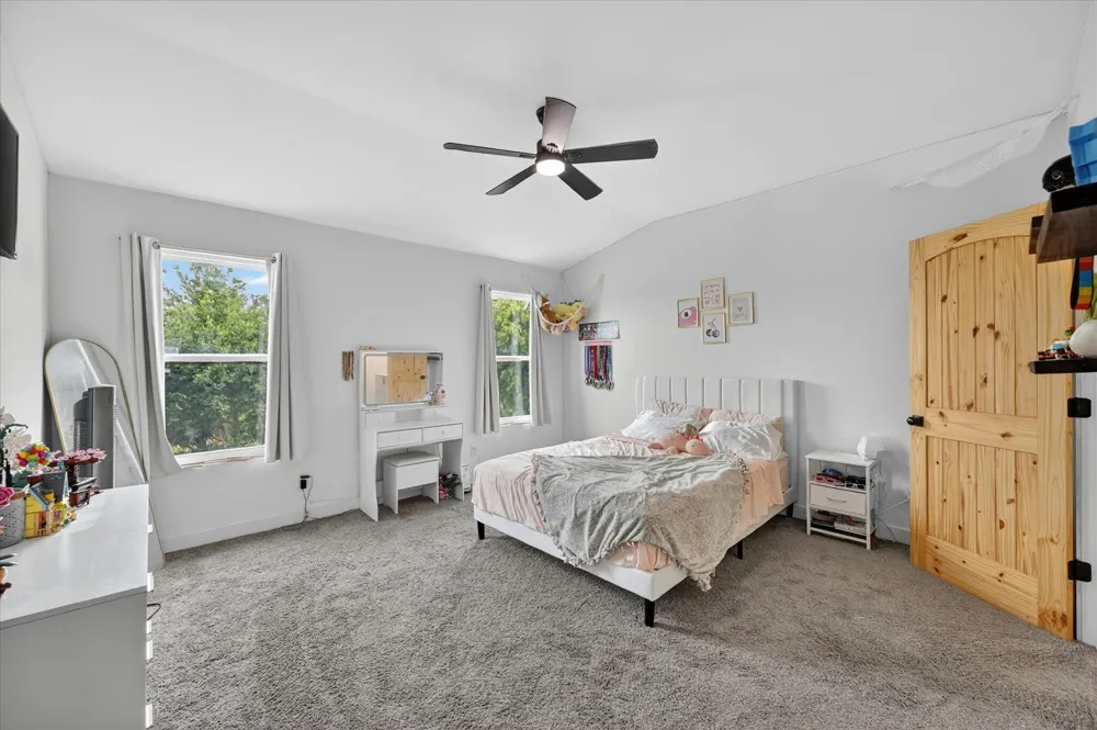 528 Hill County Road 4411 Grandview, TX 76050
