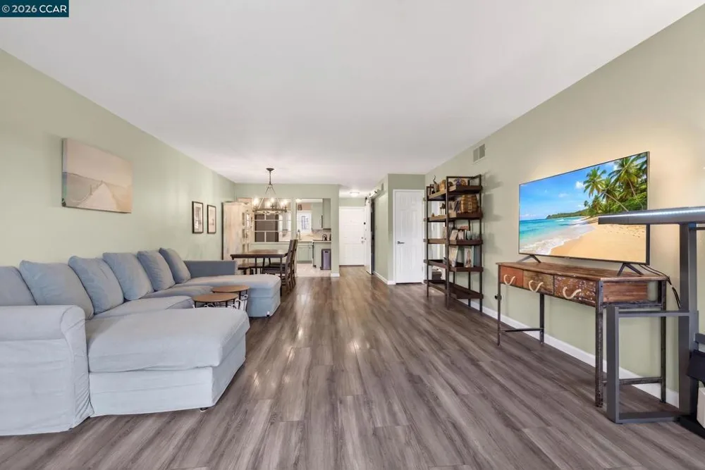 1984 Ascot Dr #C Moraga, CA 94556