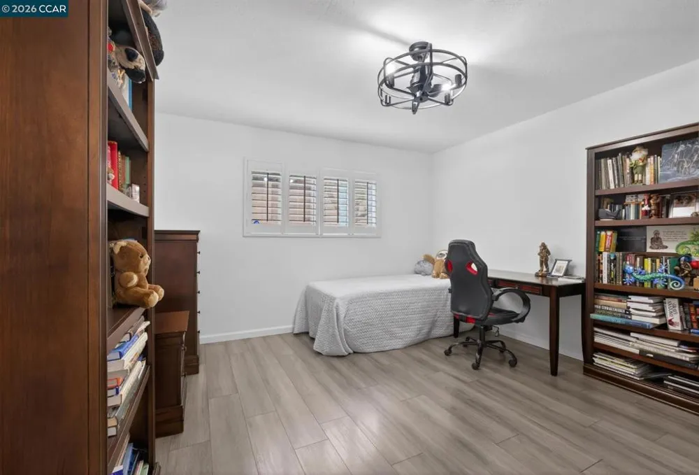 1984 Ascot Dr #C Moraga, CA 94556