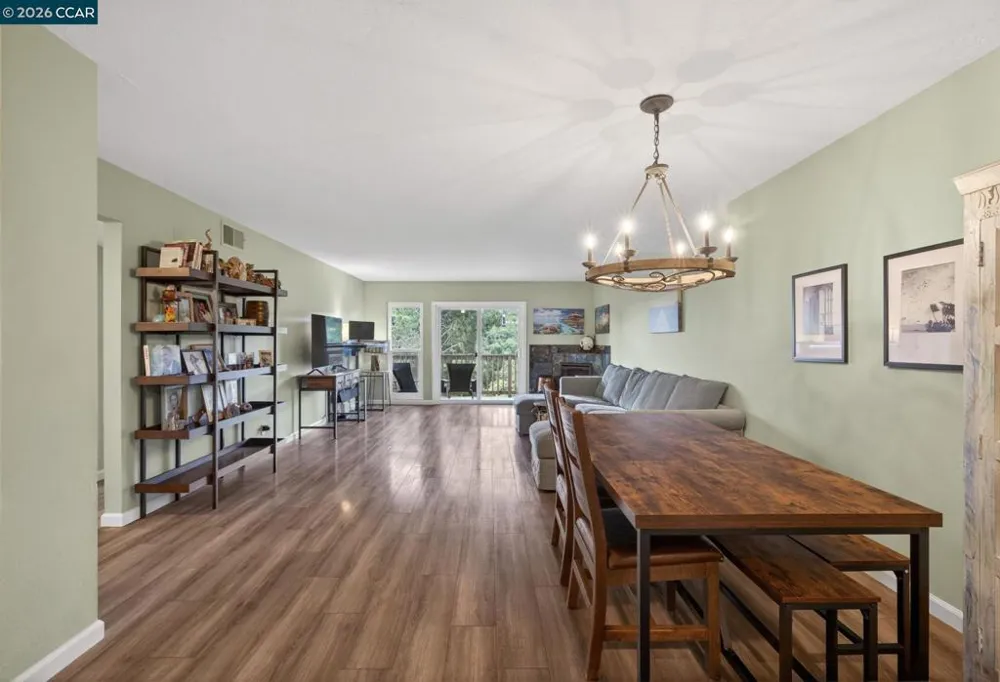 1984 Ascot Dr #C Moraga, CA 94556