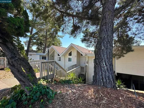 1984 Ascot Dr #C