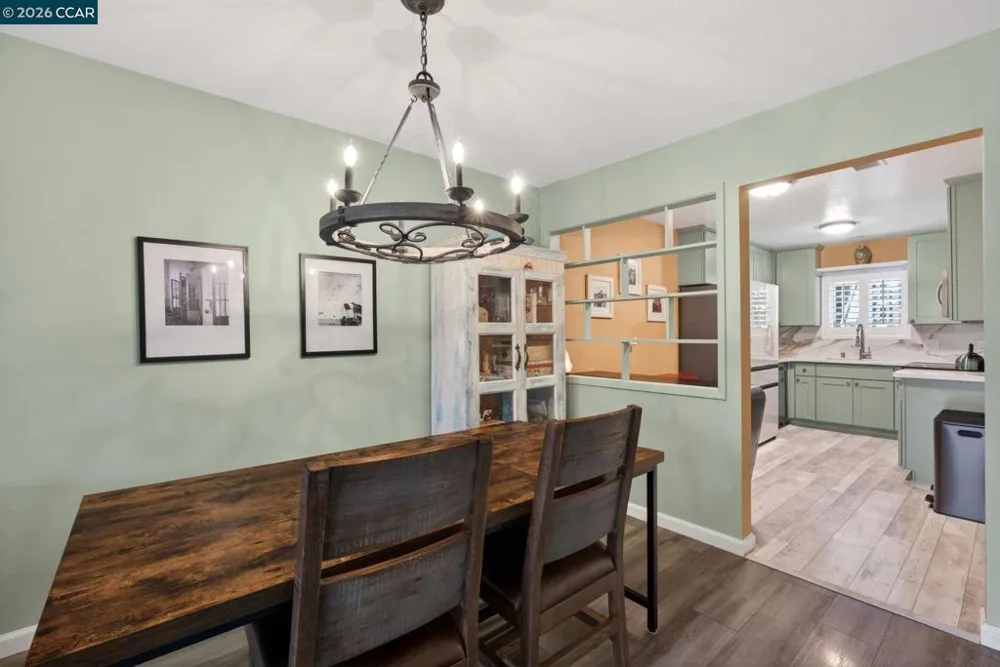1984 Ascot Dr #C Moraga, CA 94556