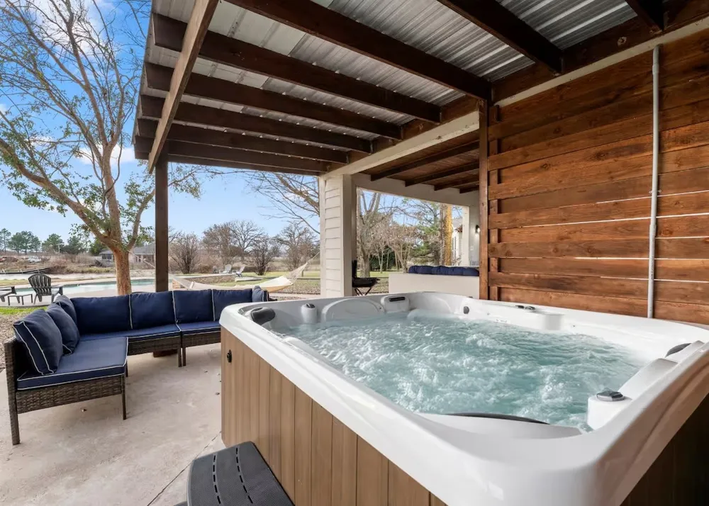 8862 County Road 4028 Kemp, TX 75143