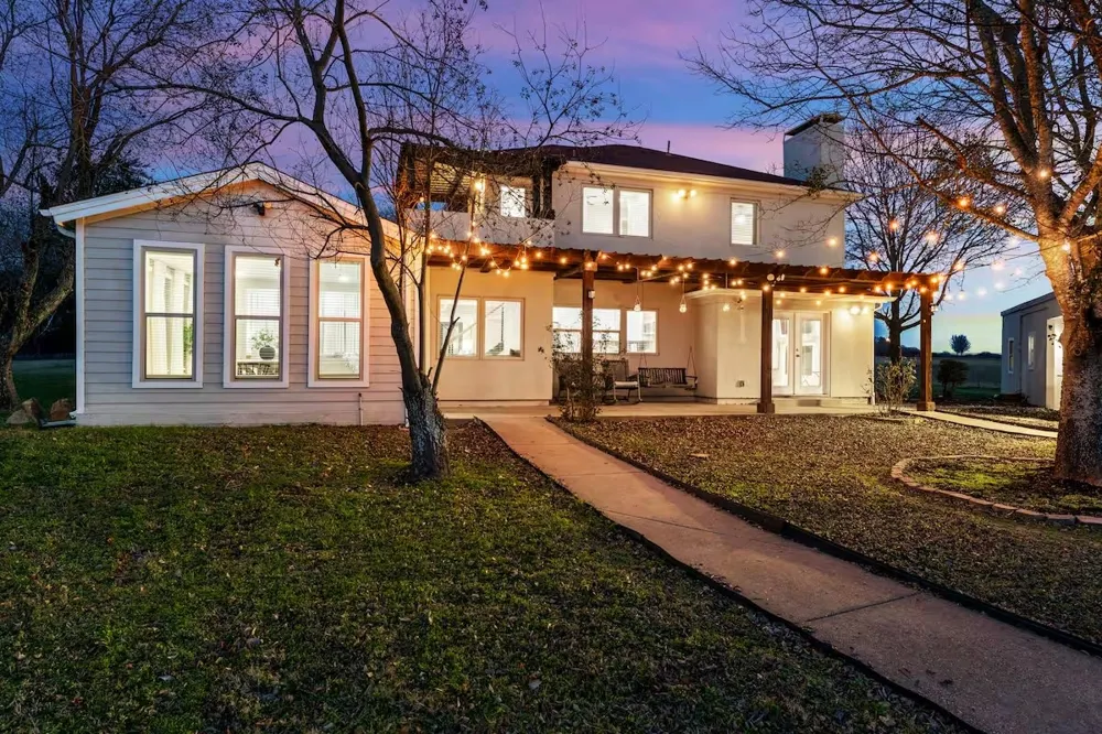 8862 County Road 4028 Kemp, TX 75143