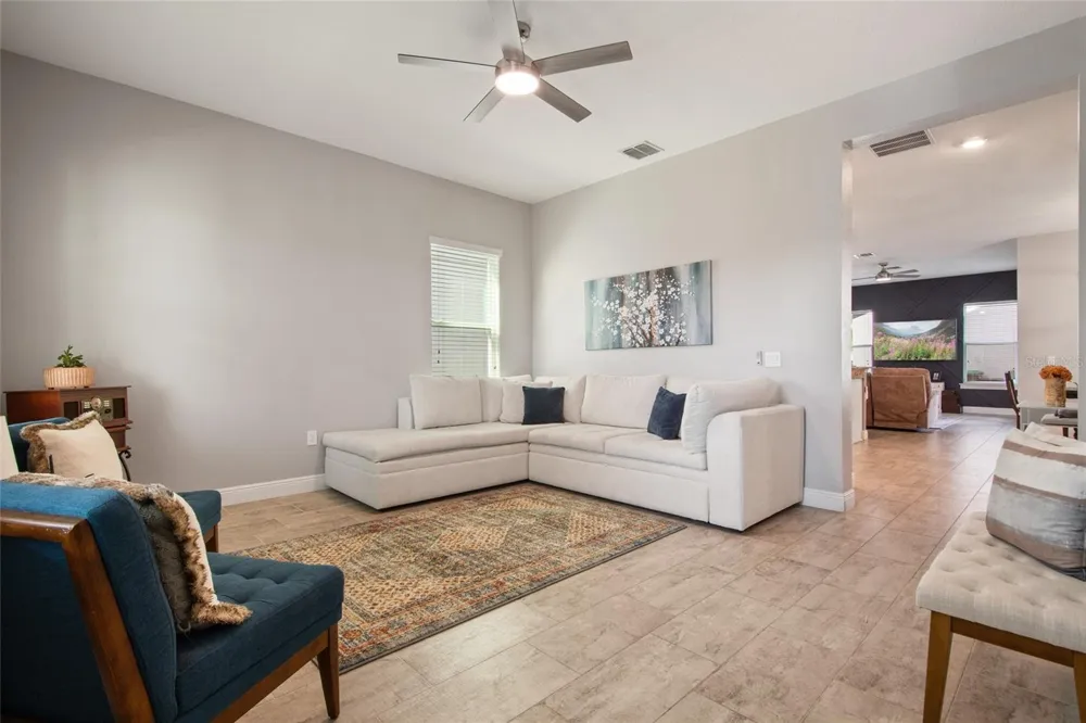 2241 WHITE FEATHER LOOP Oakland, FL 34787