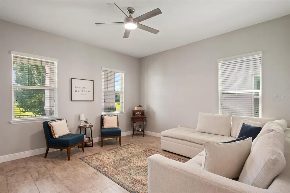2241 WHITE FEATHER LOOP Oakland, FL 34787