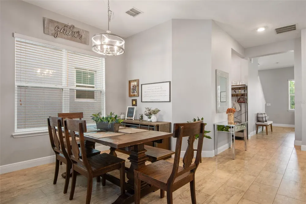 2241 WHITE FEATHER LOOP Oakland, FL 34787