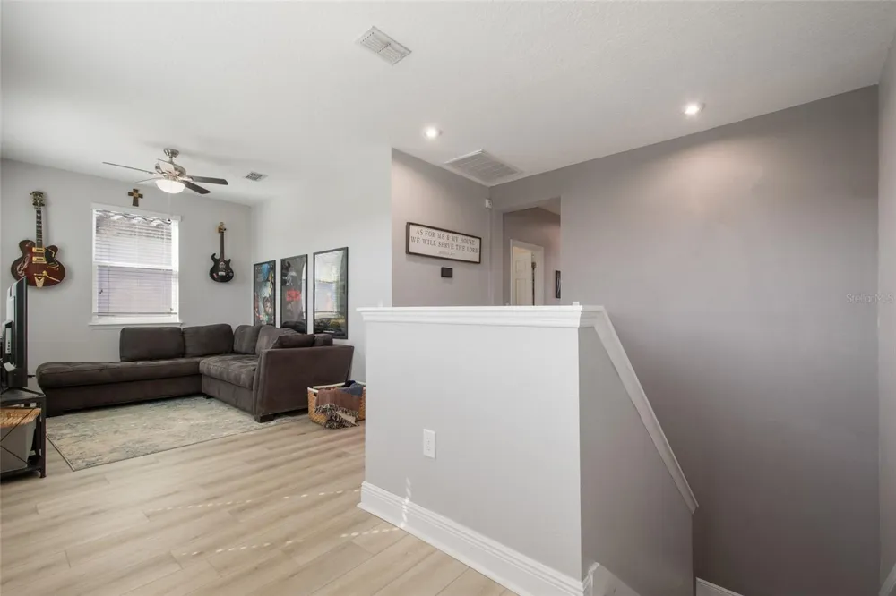 2241 WHITE FEATHER LOOP Oakland, FL 34787