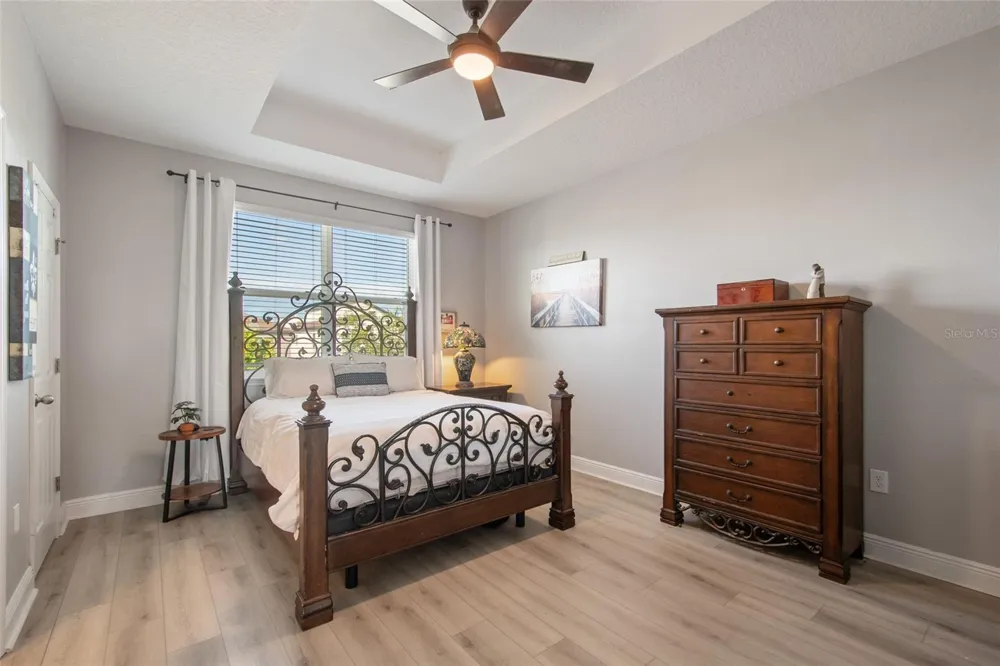 2241 WHITE FEATHER LOOP Oakland, FL 34787