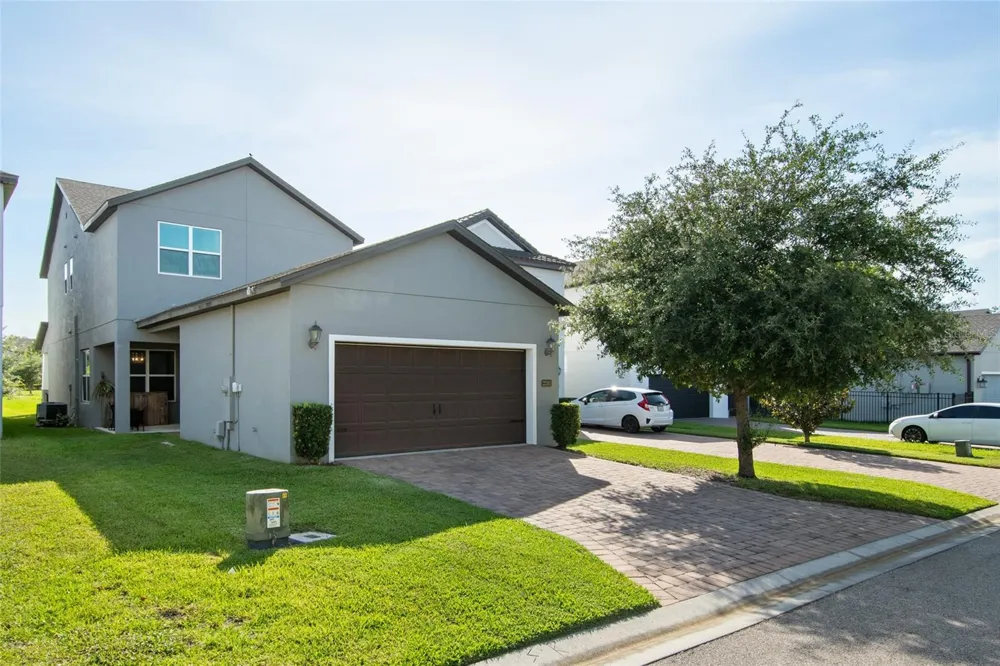 2241 WHITE FEATHER LOOP Oakland, FL 34787