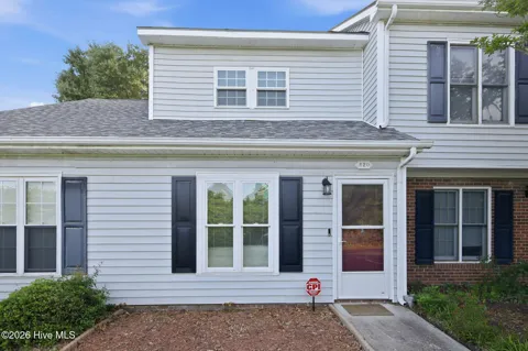 3200 Crystal Oaks Lane #820