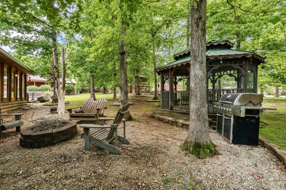11845 US 41 Monteagle, TN 37356