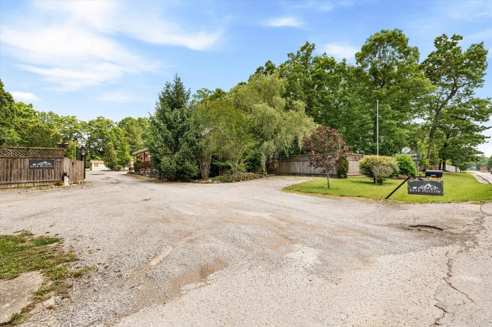 11845 US 41 Monteagle, TN 37356
