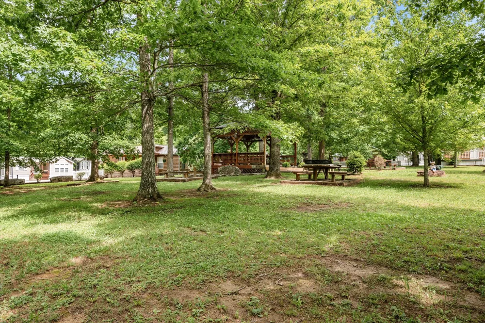 11845 US 41 Monteagle, TN 37356