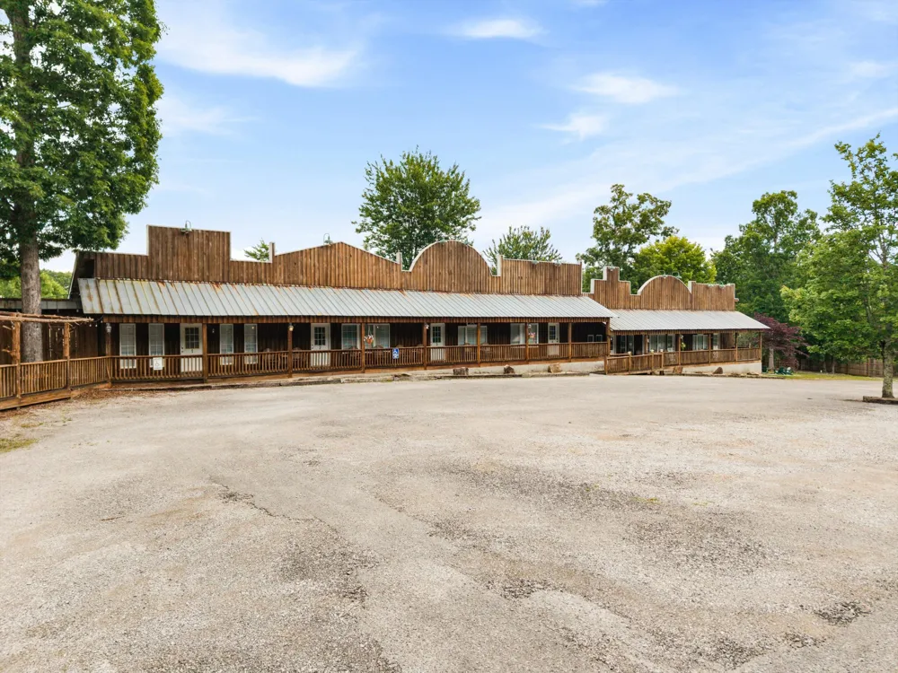 11845 US 41 Monteagle, TN 37356