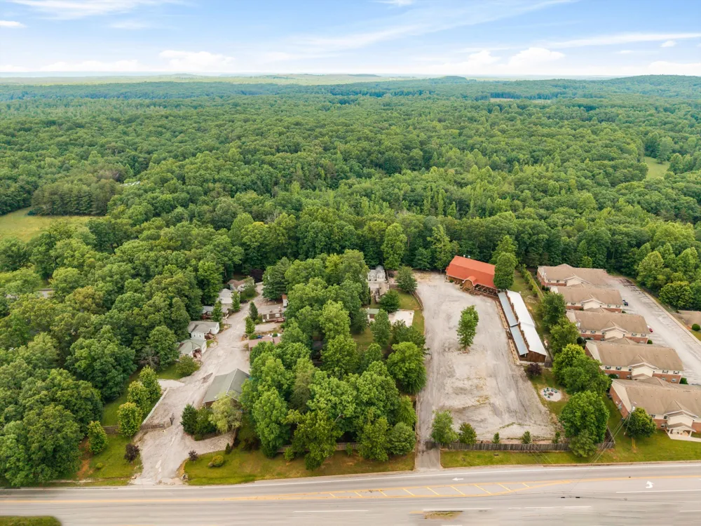 11845 US 41 Monteagle, TN 37356