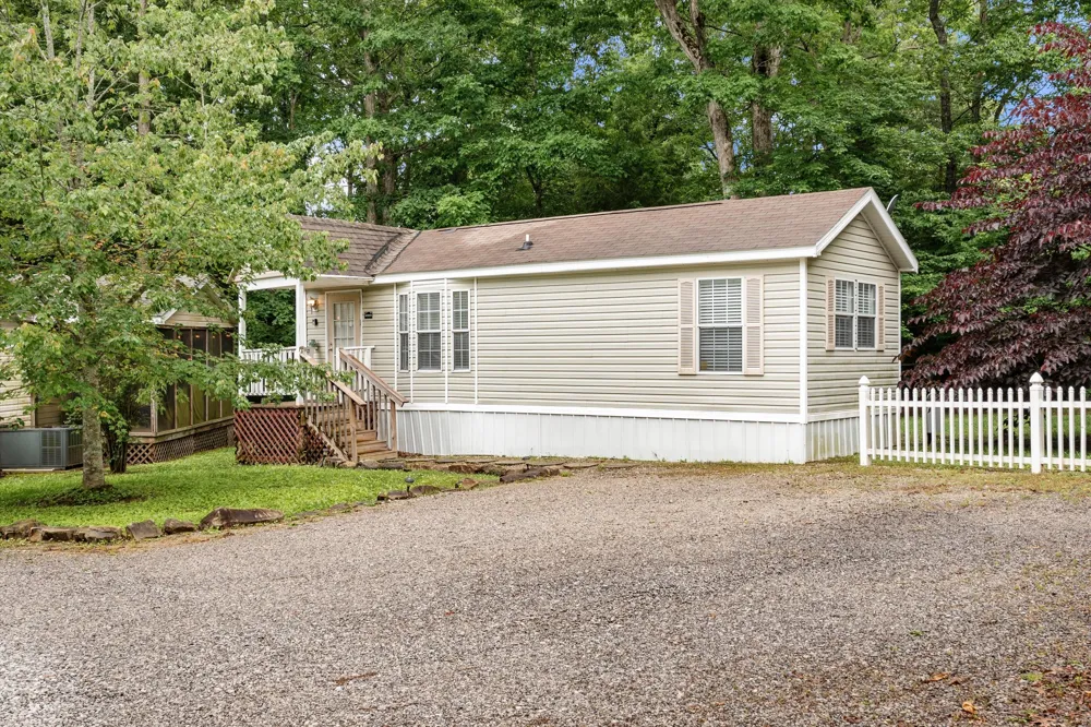 11845 US 41 Monteagle, TN 37356