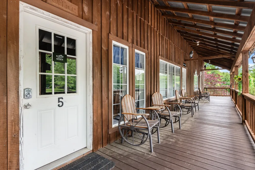 11845 US 41 Monteagle, TN 37356