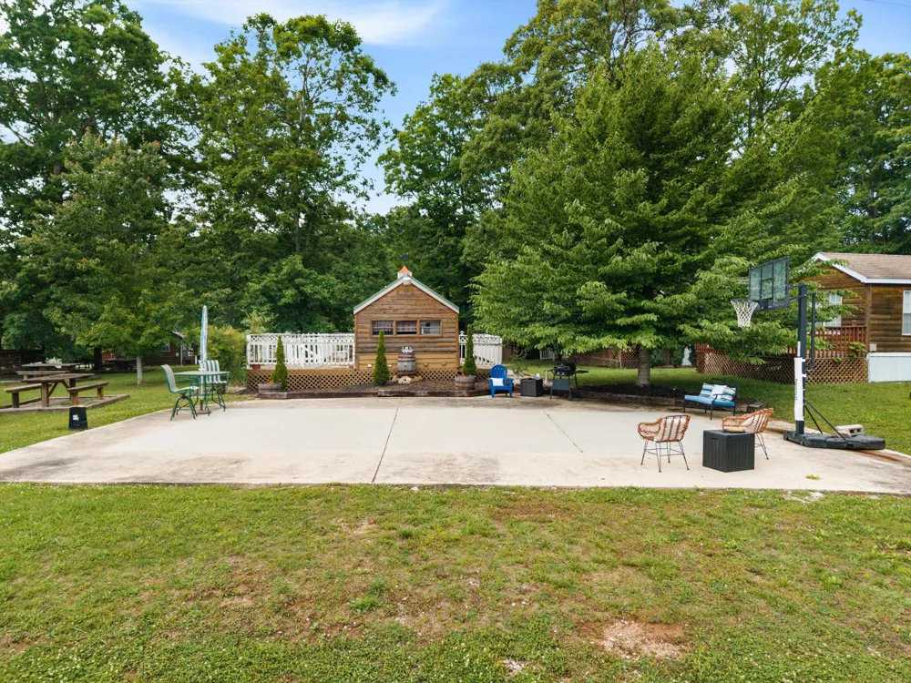 11845 US 41 Monteagle, TN 37356