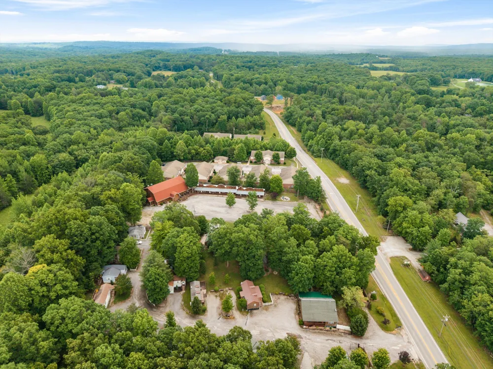 11845 US 41 Monteagle, TN 37356
