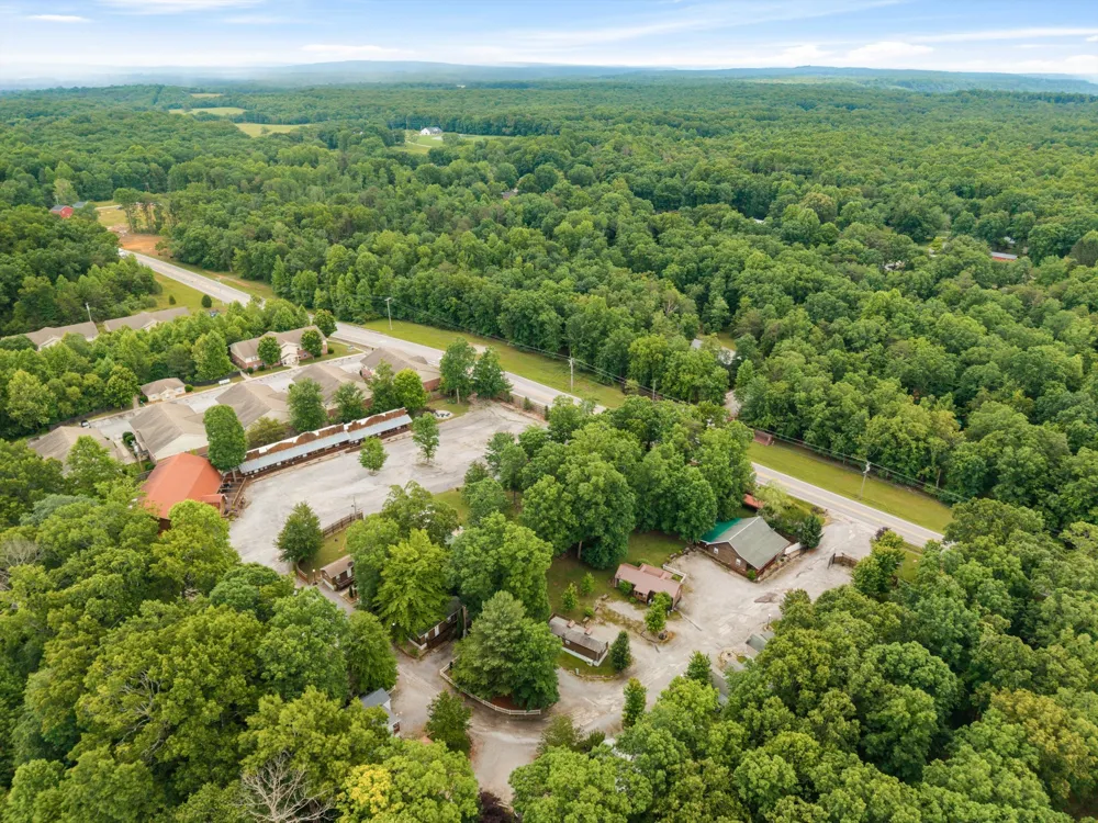 11845 US 41 Monteagle, TN 37356