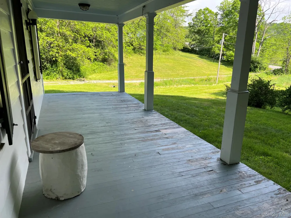559 Shunpike Millbrook, NY 12545