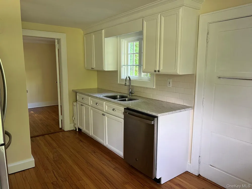 559 Shunpike Millbrook, NY 12545