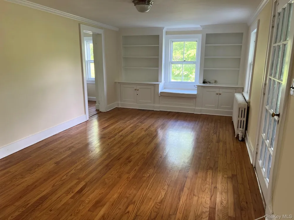 559 Shunpike Millbrook, NY 12545