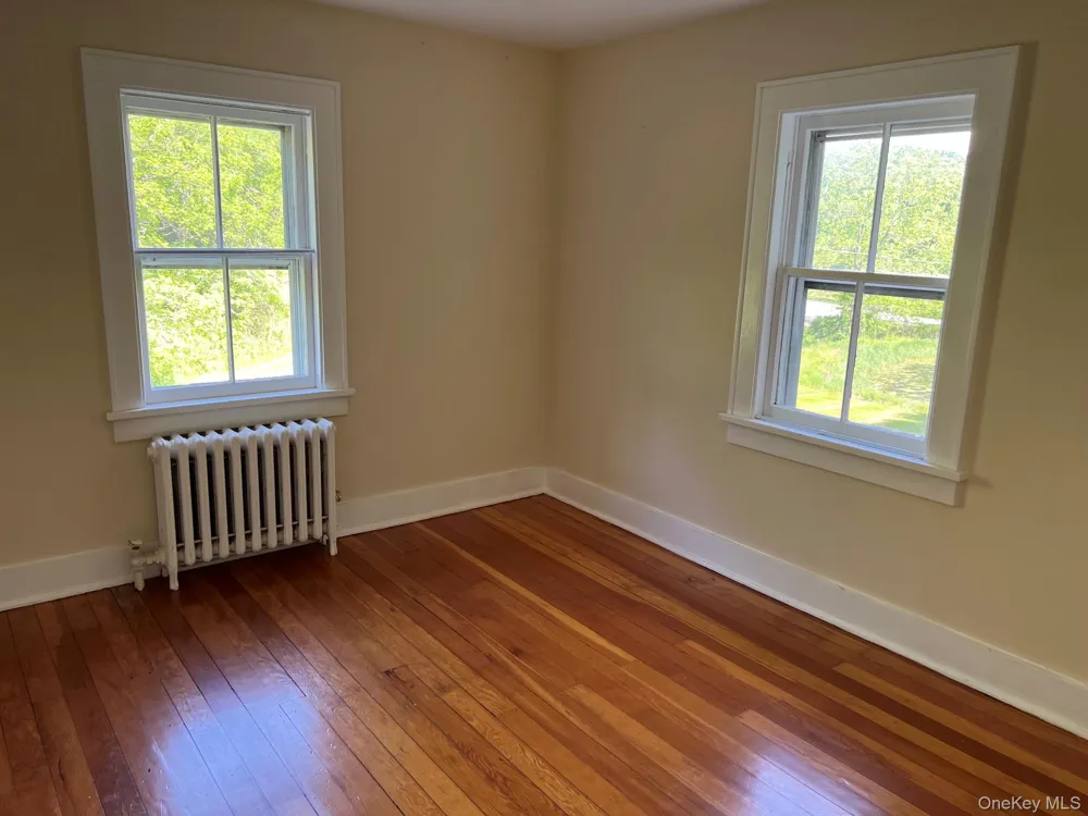 559 Shunpike Millbrook, NY 12545