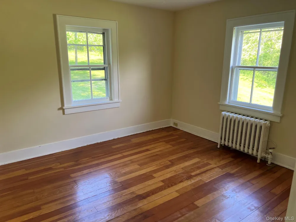 559 Shunpike Millbrook, NY 12545