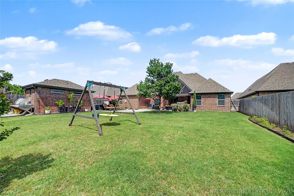 7906 142nd Avenue E Owasso, OK 74055
