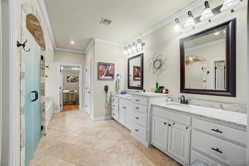 7906 142nd Avenue E Owasso, OK 74055