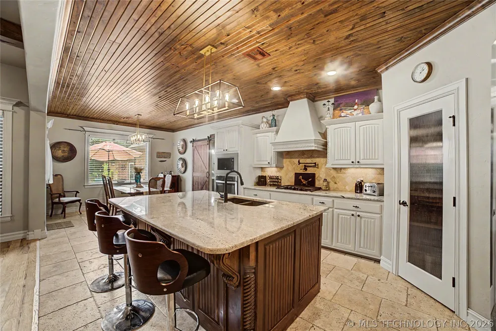 7906 142nd Avenue E Owasso, OK 74055