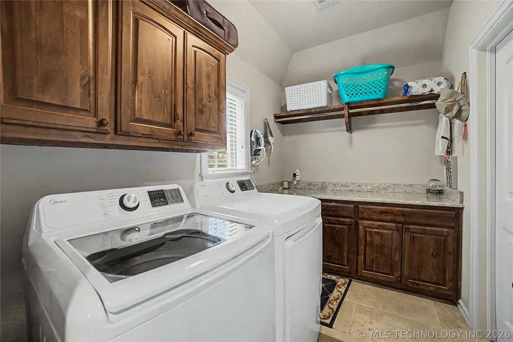 7906 142nd Avenue E Owasso, OK 74055