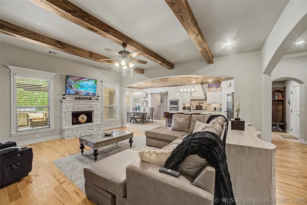 7906 142nd Avenue E Owasso, OK 74055