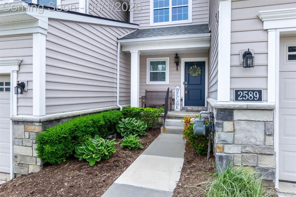 2589 Oxford Circle Scio Township, MI 48103