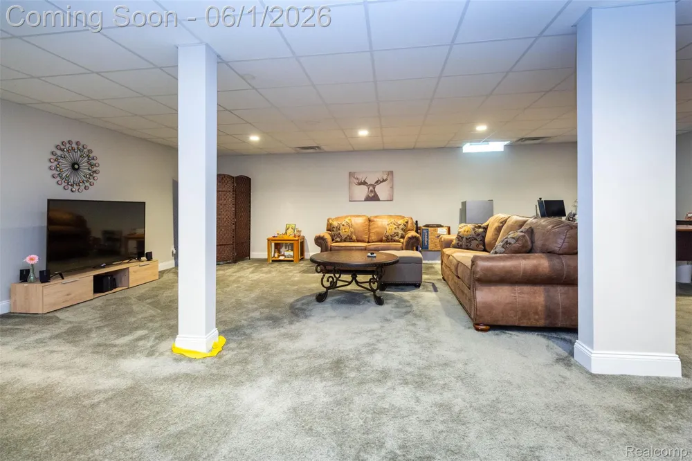 2589 Oxford Circle Scio Township, MI 48103
