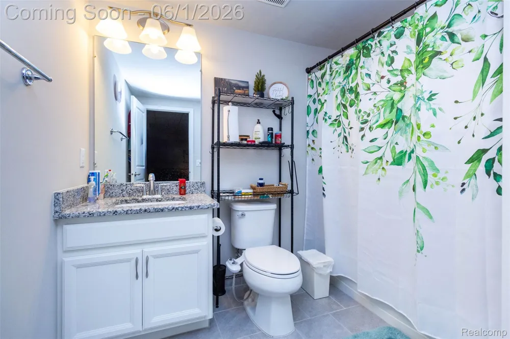 2589 Oxford Circle Scio Township, MI 48103