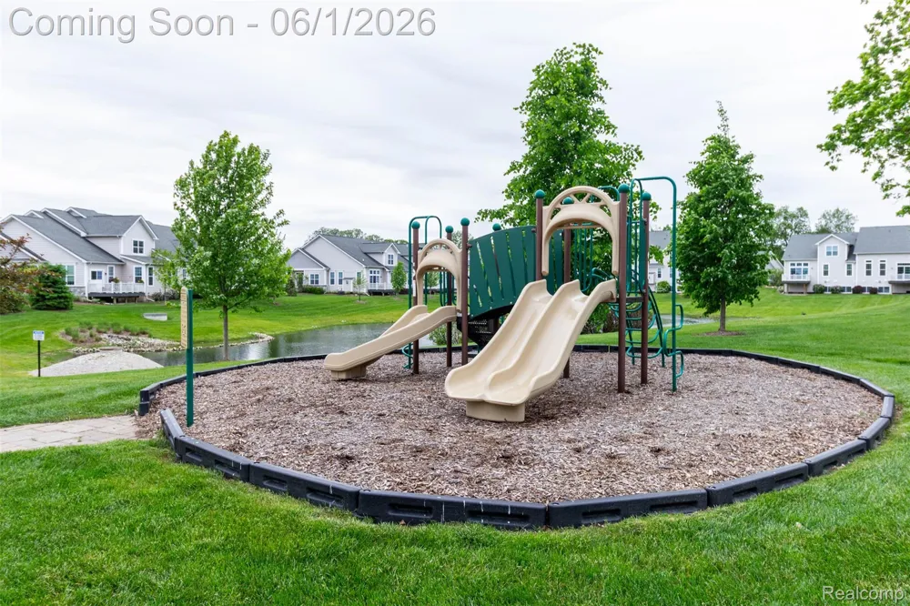 2589 Oxford Circle Scio Township, MI 48103