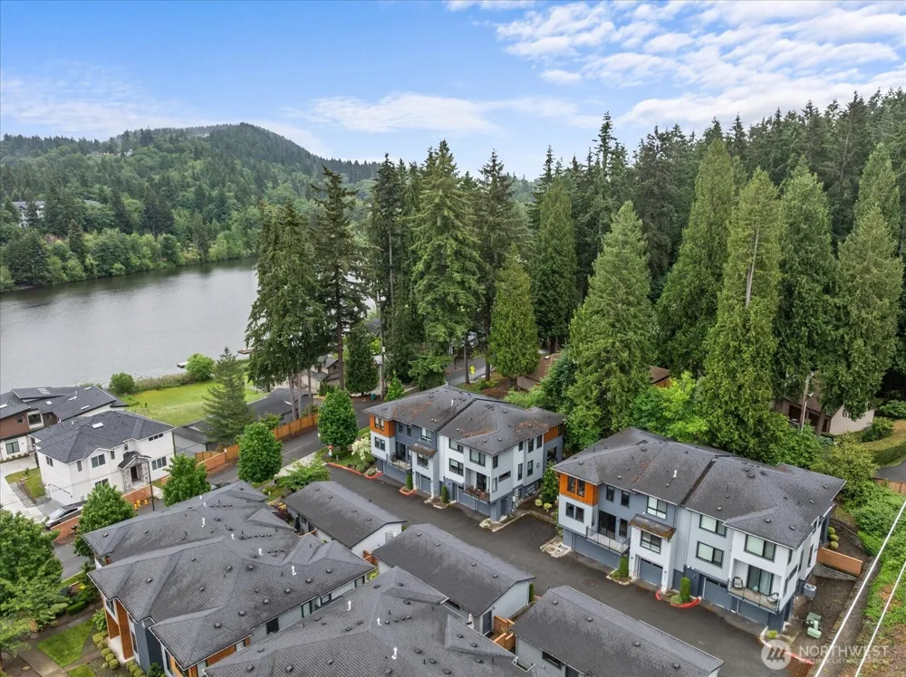 12873 SE 75th Road Newcastle, WA 98056